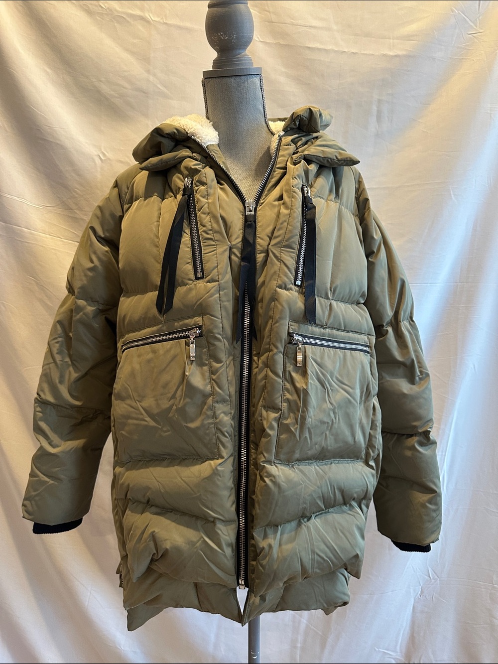 Orolay 092 Universe Women's Thickened Down Jacket in Olive Green